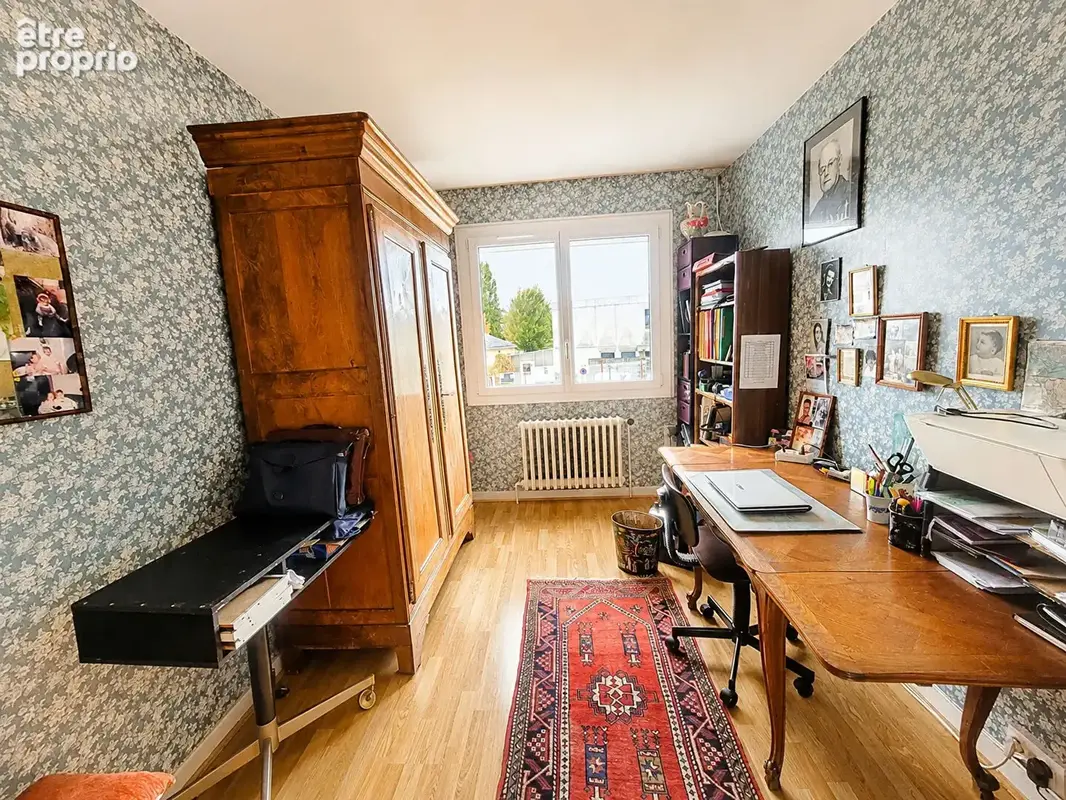 Maison à vendre à Châteauneuf Sur Sarthe jardin, sous sol et terrain constructible. - photo 3