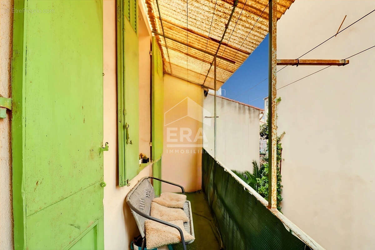 Appartement à MARSEILLE-5E