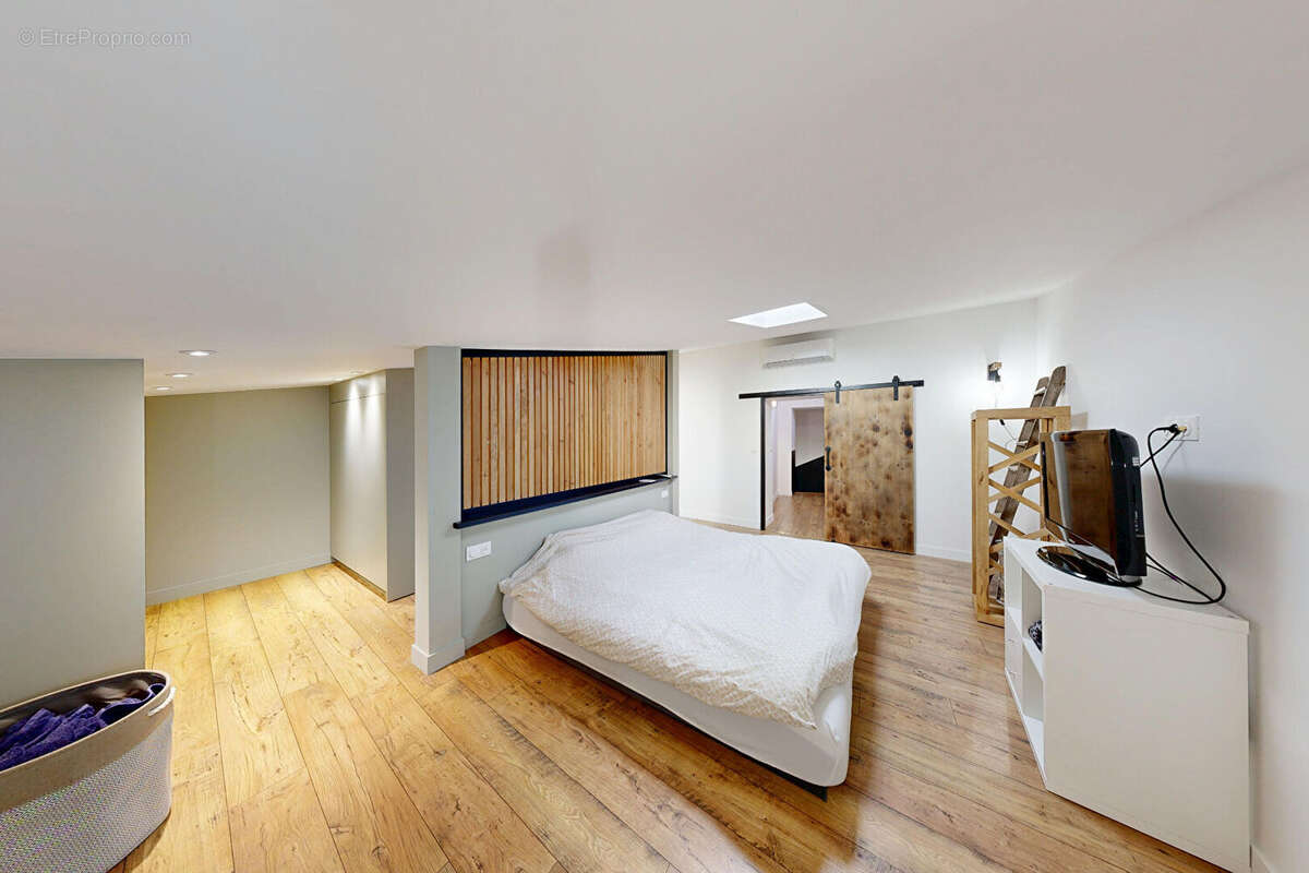 Maison Pernes Les Fontaines 8 pièce(s) 210 m2 - photo 11