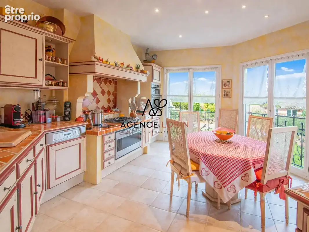 Propriété Le Vésinet - 327 m² - 10 pièces - photo 8