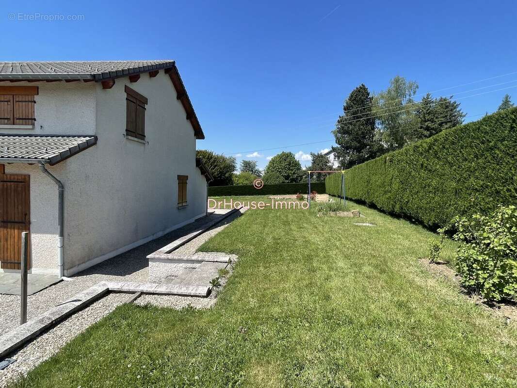 Maison à SAINT-AGREVE