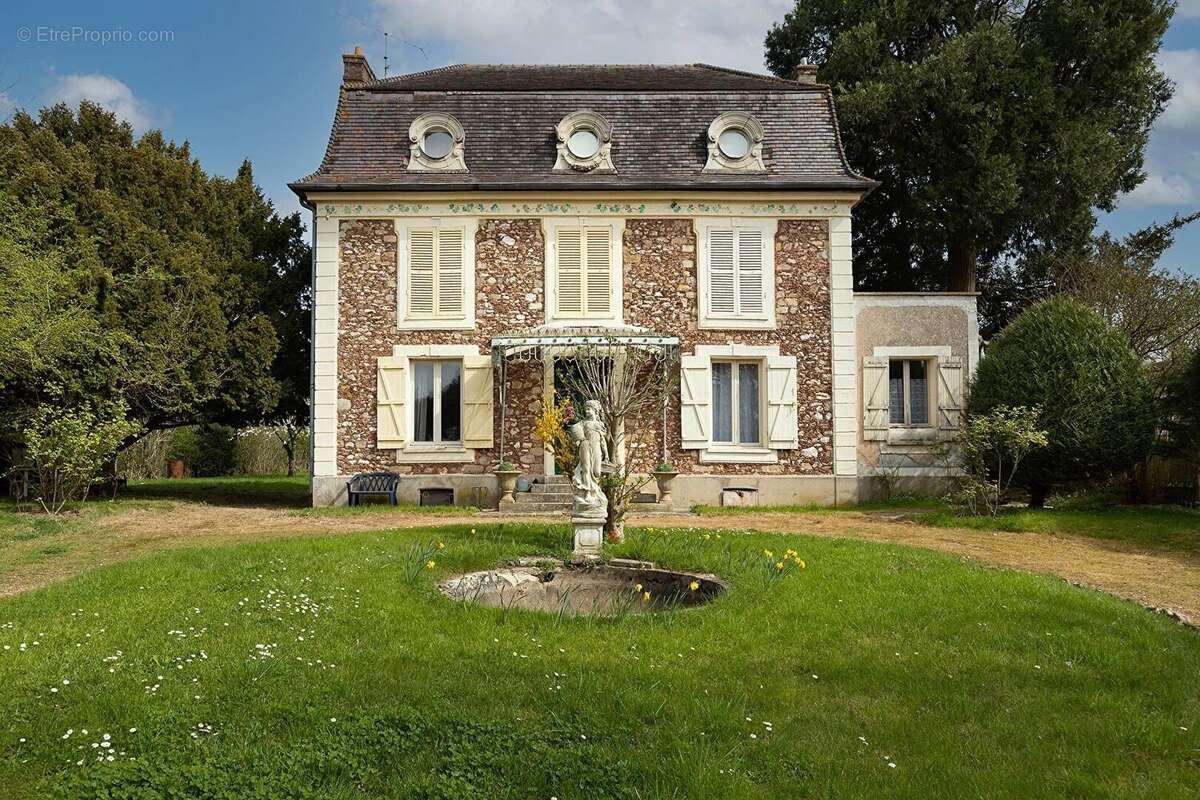 Maison à HERICY