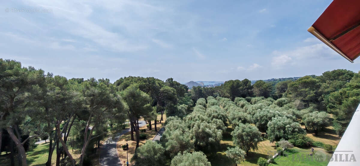 Appartement 90 m² à Cagnes-Sur-Mer  - photo 2
