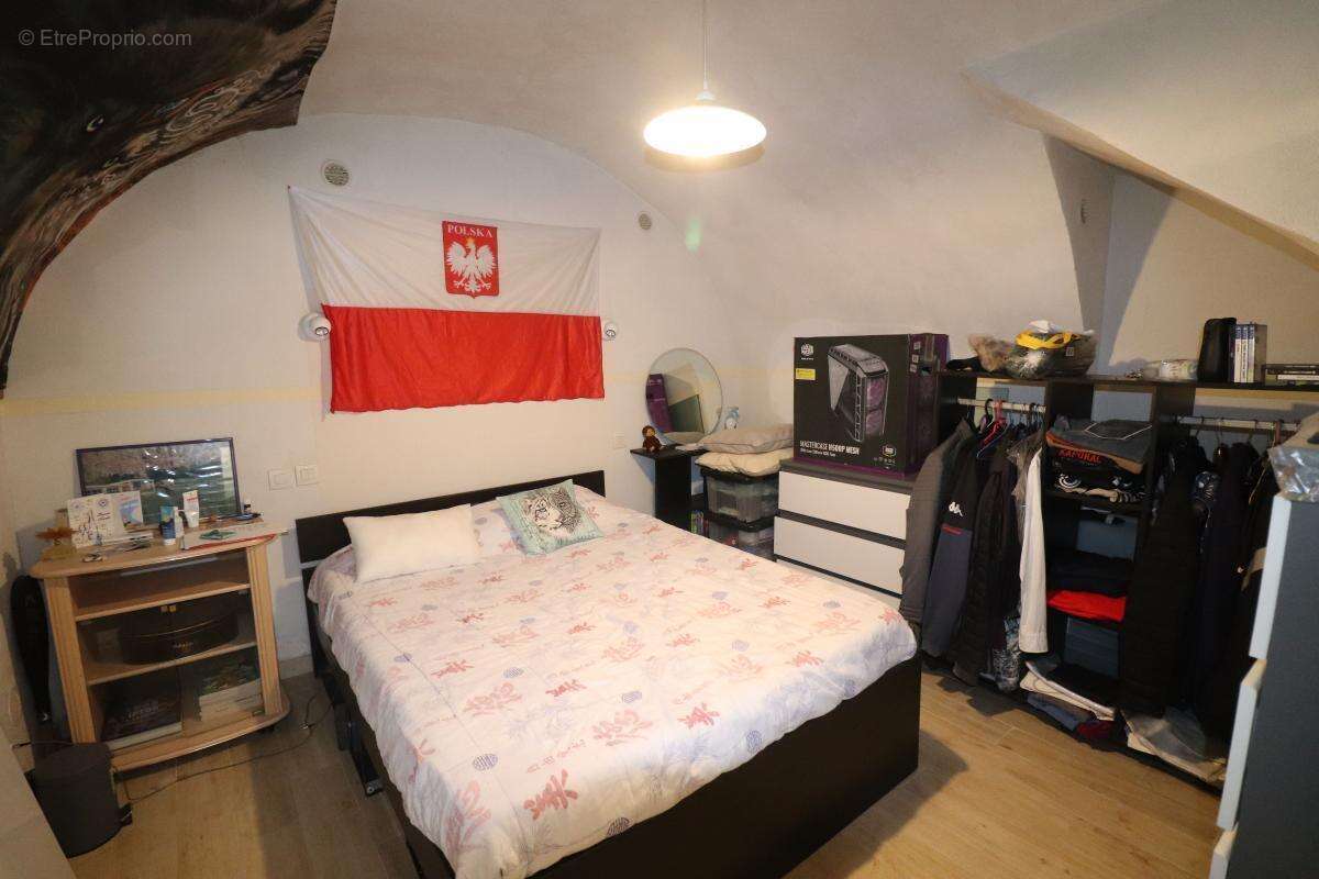 Appartement à L'ESCARENE
