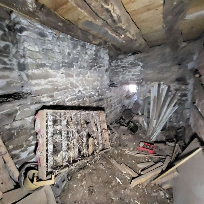 Maison de bourg à TRIZAC - photo 15