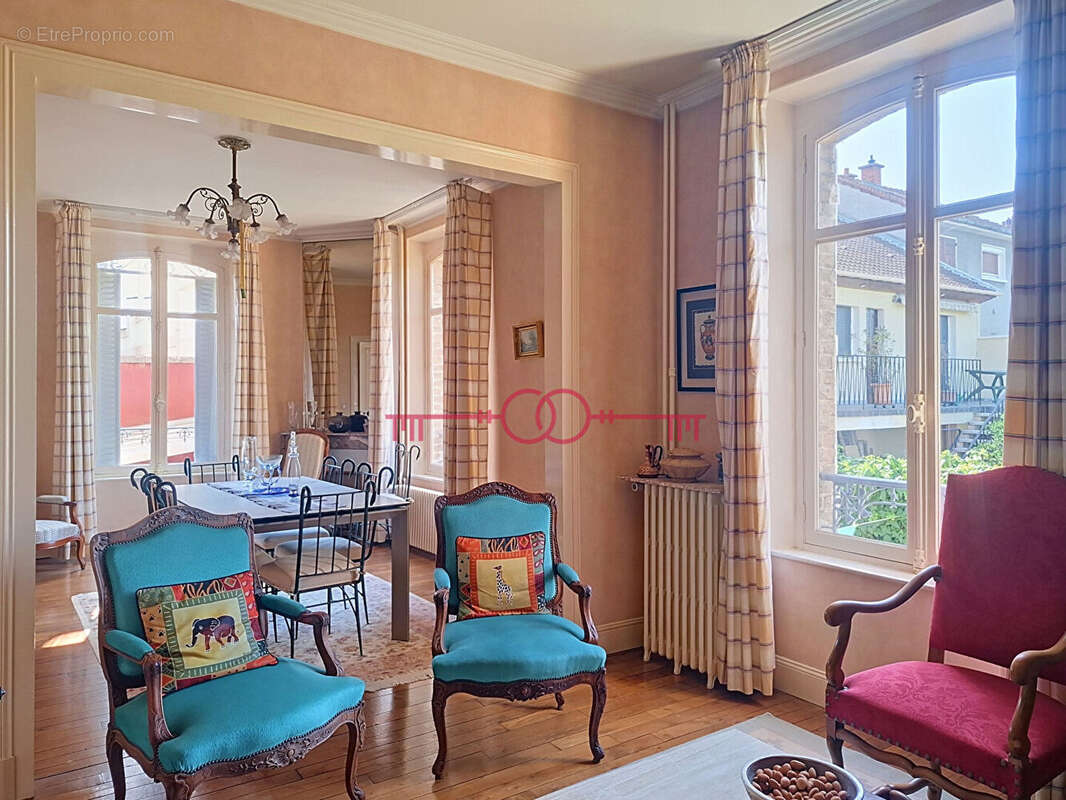 Meulière d'exception 190m² Châlons Madagascar Haut de gamme - photo 4
