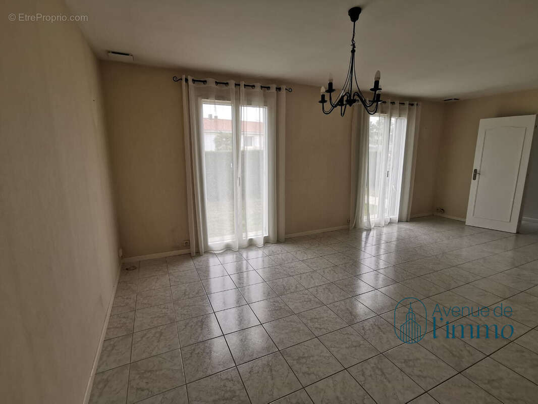 Maison à LA RENAUDIERE