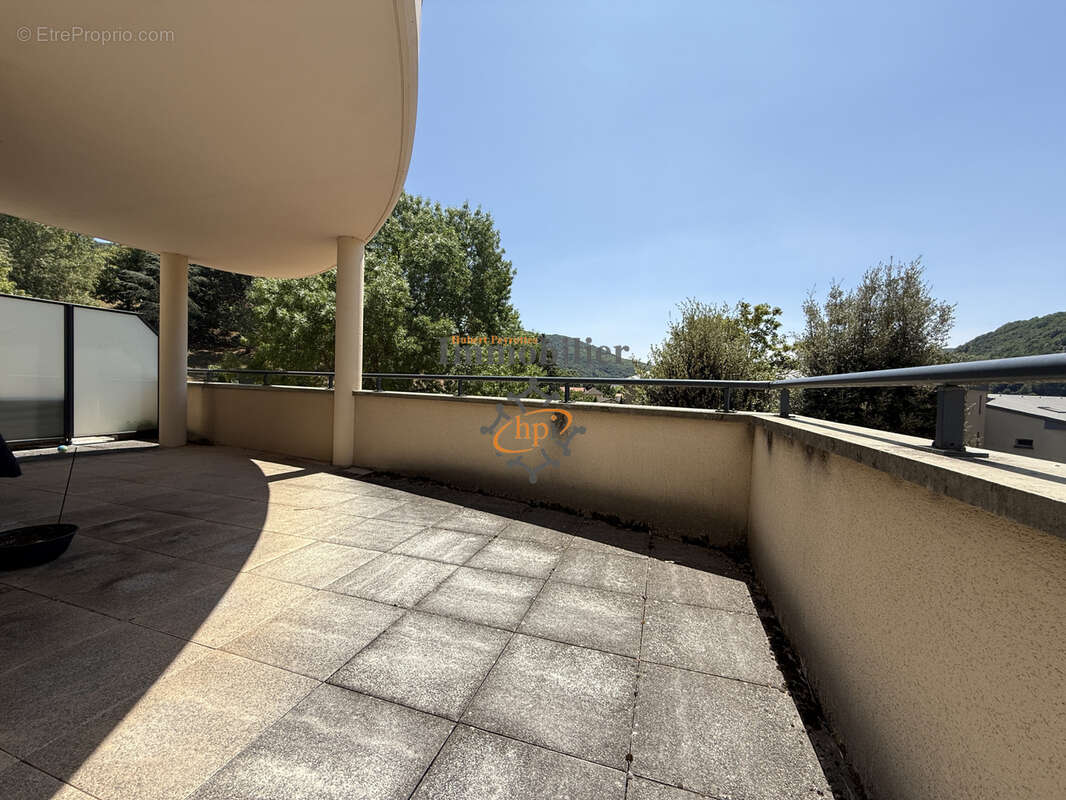 Vente appartement avec ascenseur et garage Saint  Affrique - photo 11