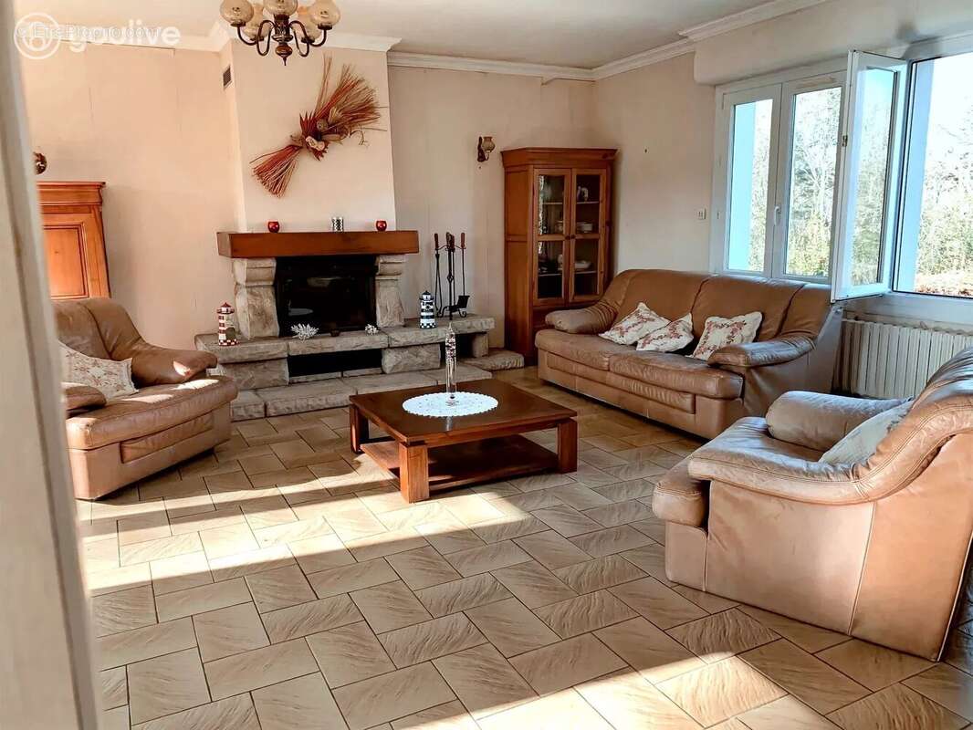 Maison a vendre à fouesnant : la nature & les volumes - photo 8