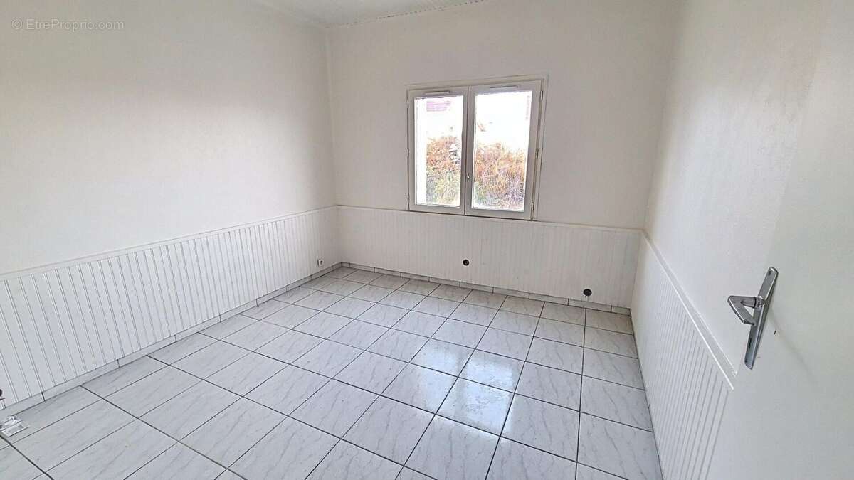 Photo 2 - Appartement à LA VILLE-DU-BOIS