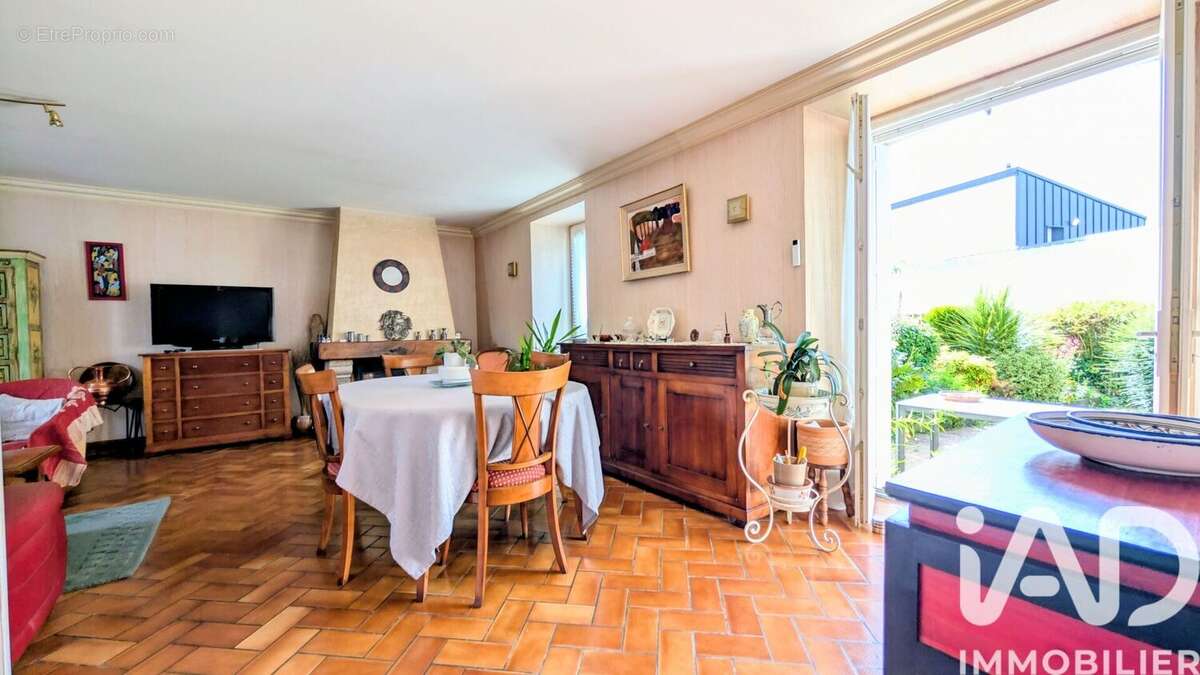 Maison 132 m² à Locmine  - photo 3