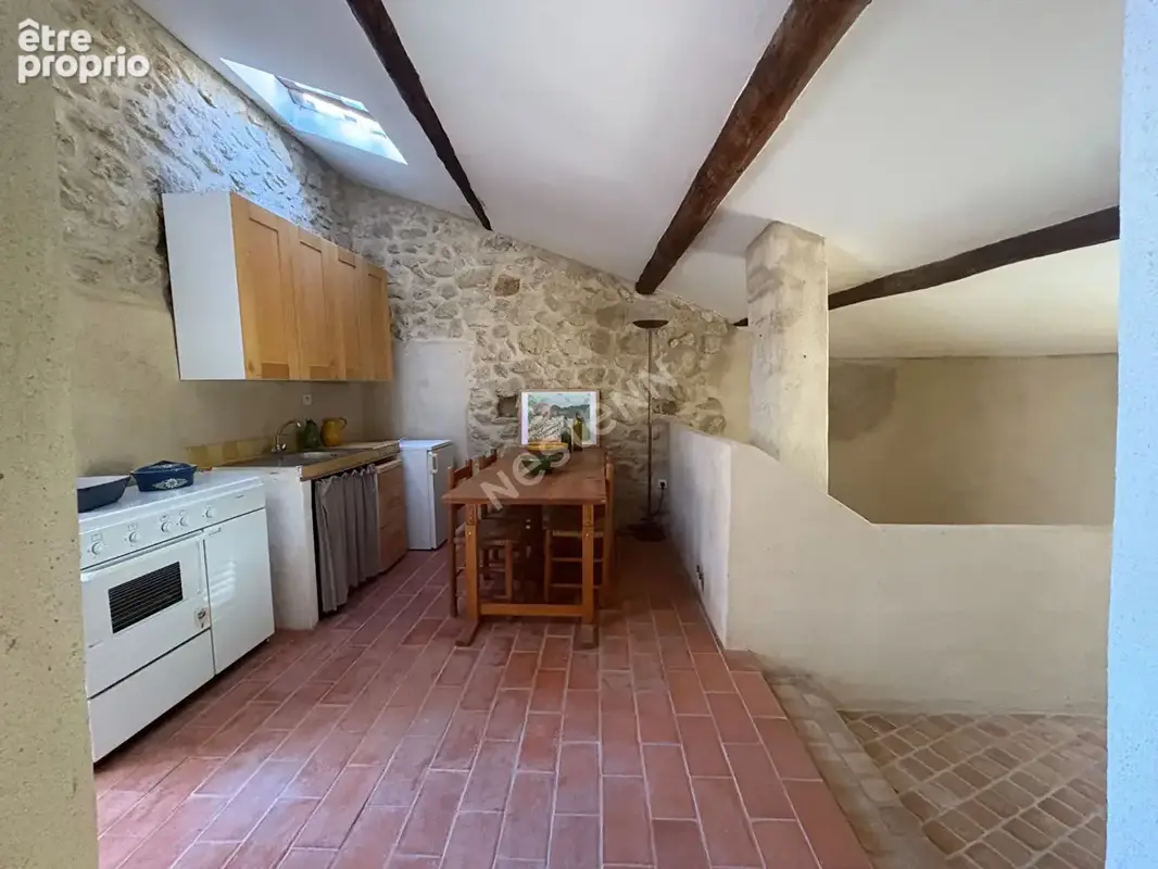 Vaugines  - 138 m² - 2 terrasses - vue - charme et fort potentiel - photo 9