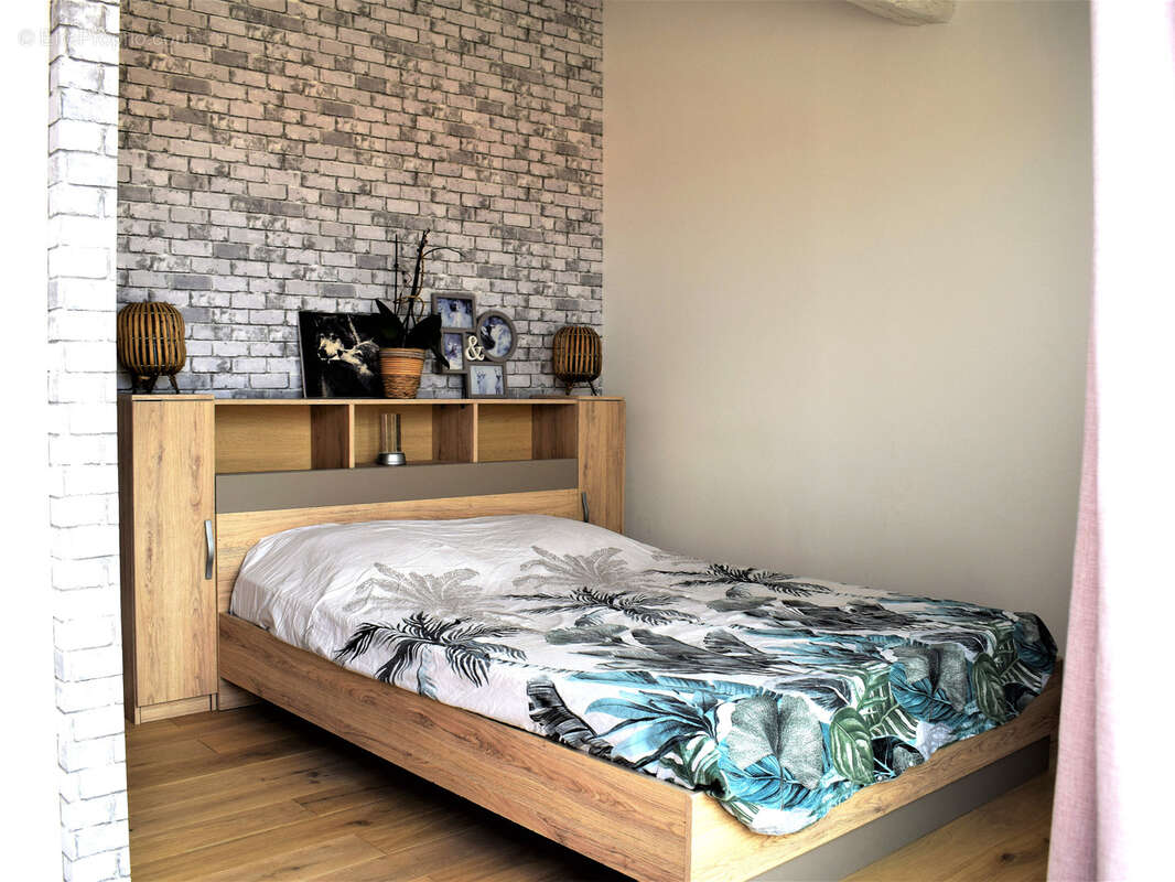 Maison à VILLEMOLAQUE