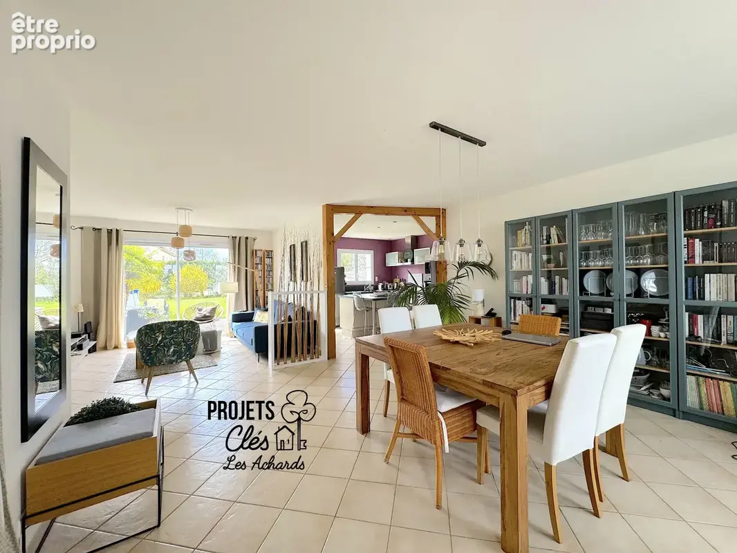Belle Maison Familiale aux Achards : 4 Chambres, Jardin Spacieux - photo 2