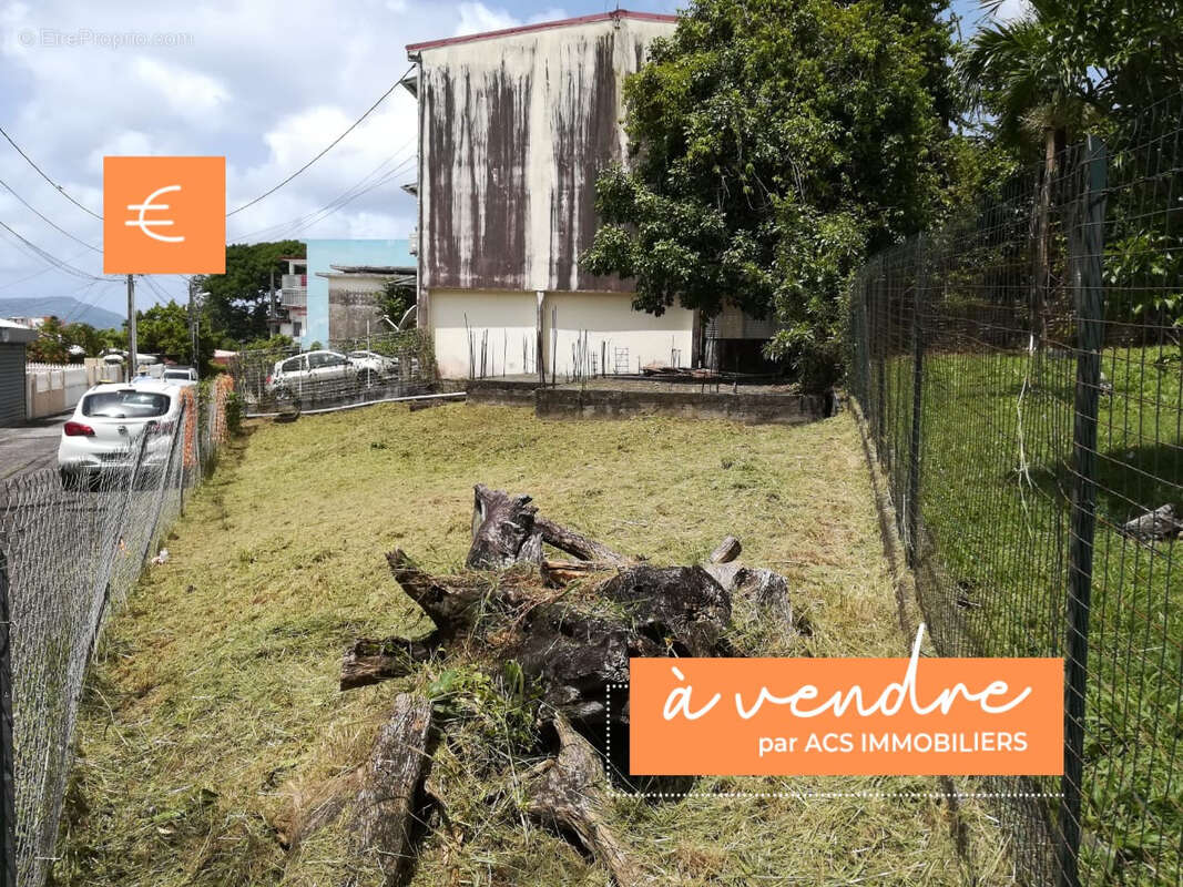 Terrain à FORT-DE-FRANCE