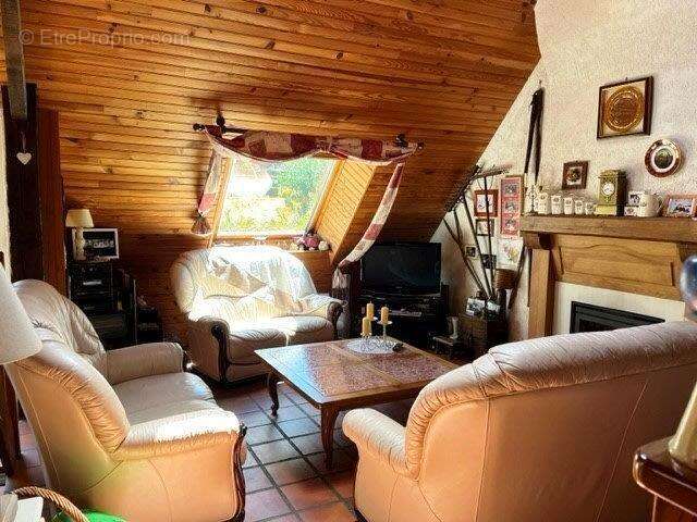 Maison à SAINT-CARADEC-TREGOMEL