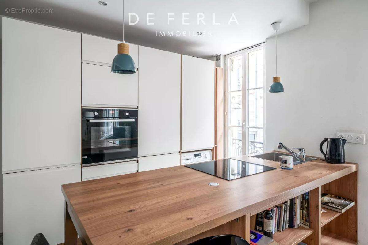 Appartement à PARIS-15E
