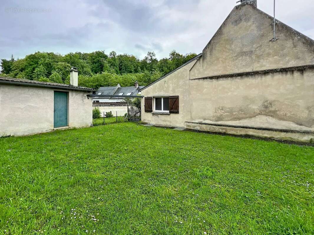 Maison à BOURGUIGNON-SOUS-MONTBAVIN