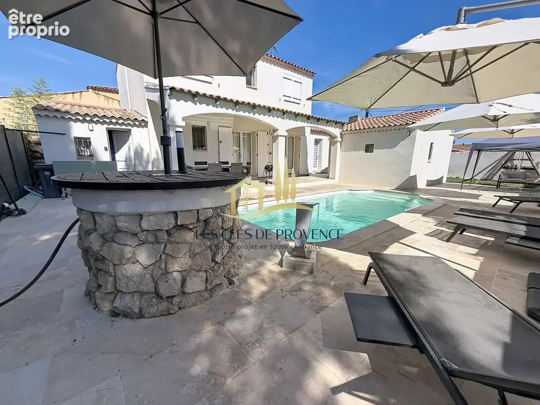 Maison de type 6 avec piscine et dependance - photo 12