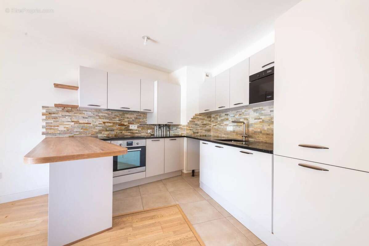 Appartement à LE PLESSIS-ROBINSON