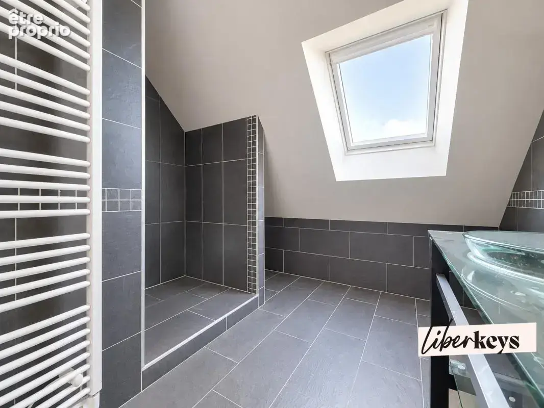 SAINT-AVERTIN – Maison familiale de 230 m² avec 3 suites parentales - photo 6