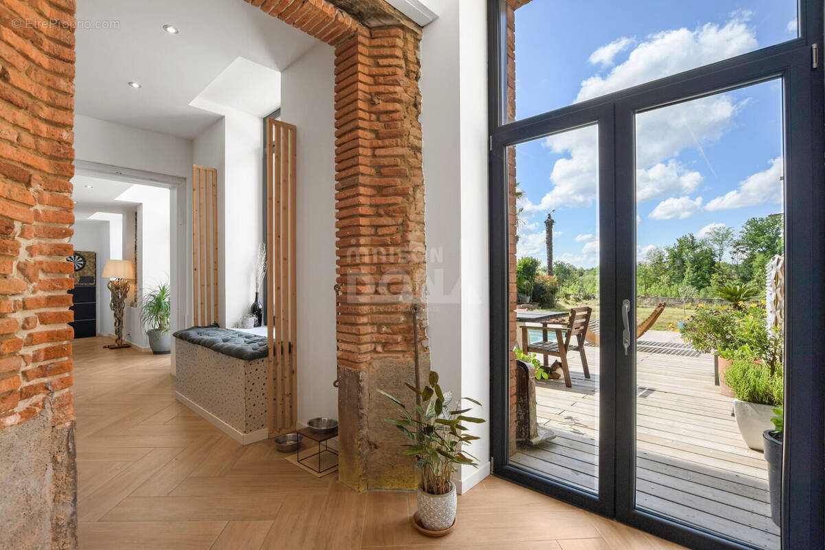 Maison à MONTESQUIEU-VOLVESTRE