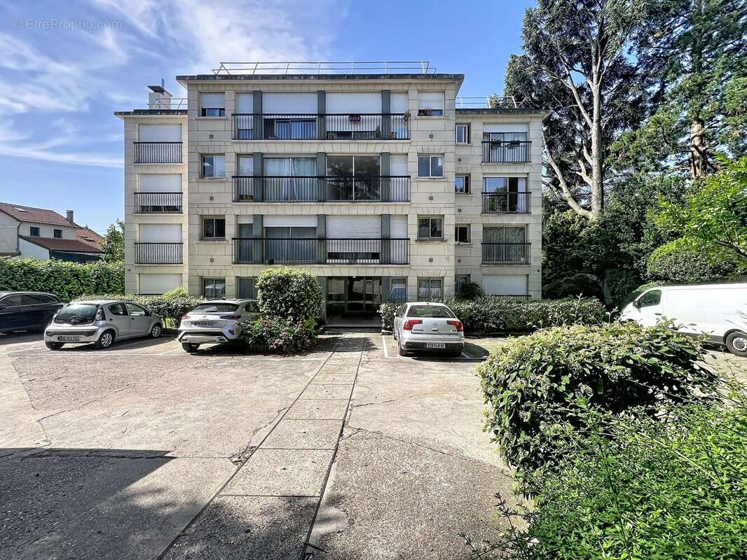 Appartement à GARCHES