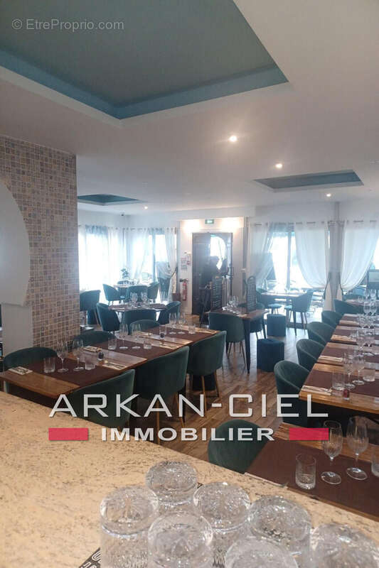 Commerce à VILLENEUVE-LOUBET