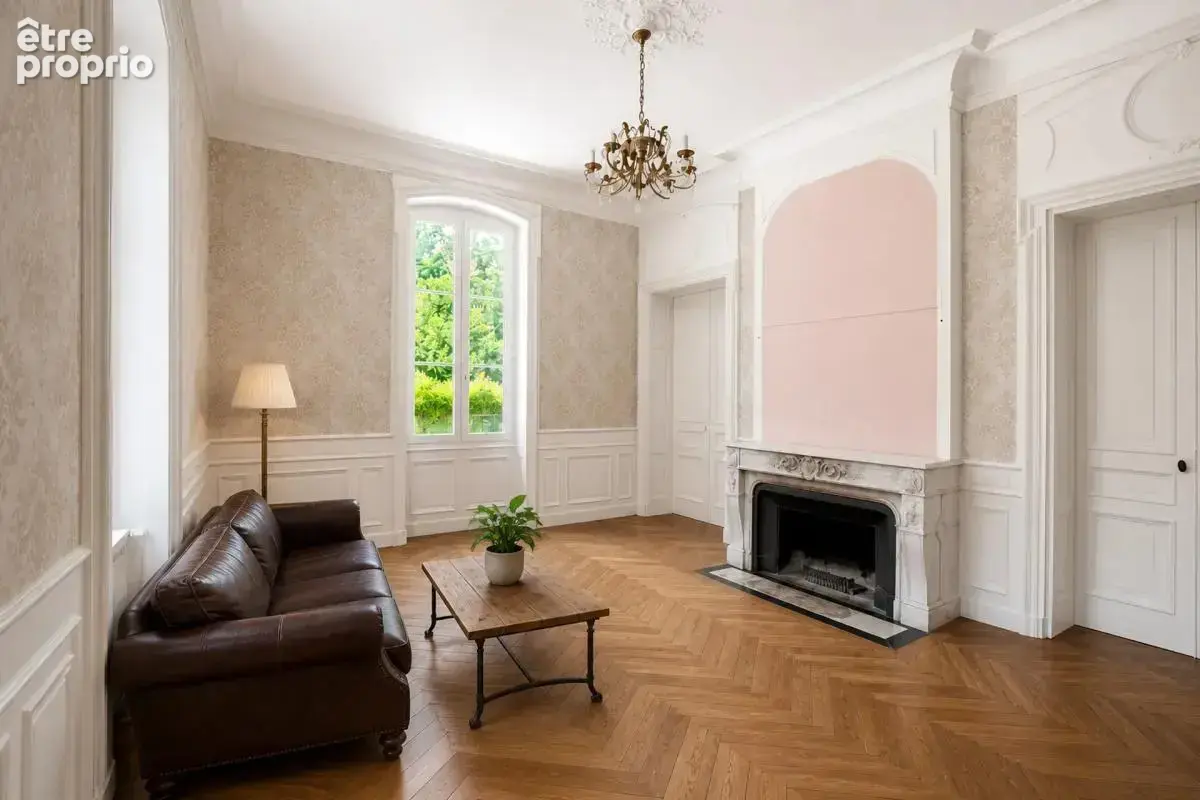 Maison à NEUVILLE-SUR-AIN