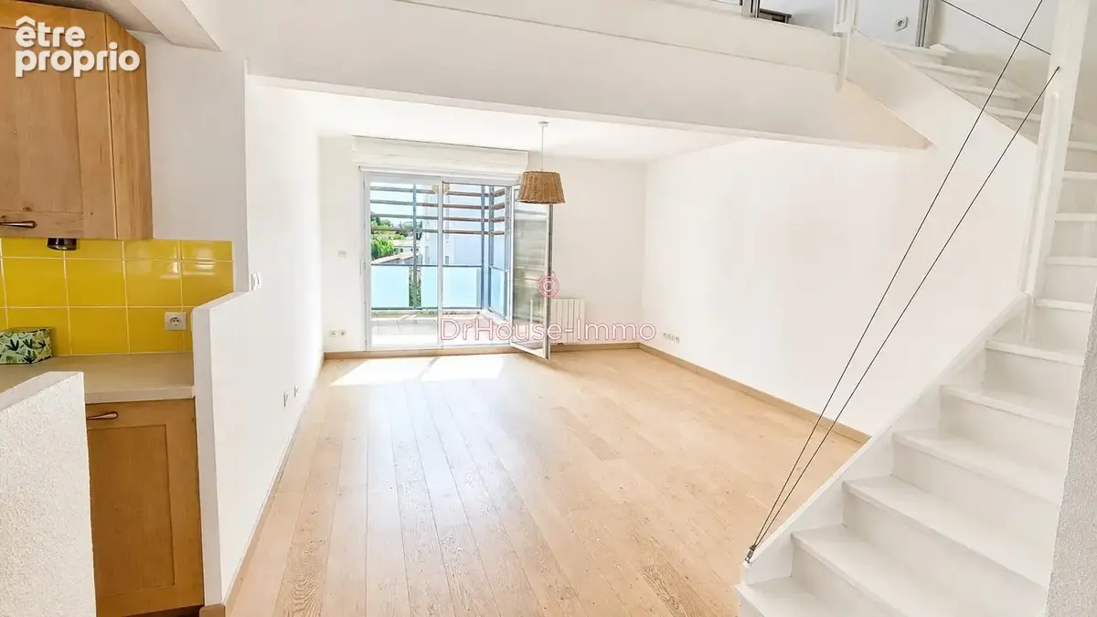 Appartement 6 pièces 107 m² à vendre à Istres (13800) - photo 9