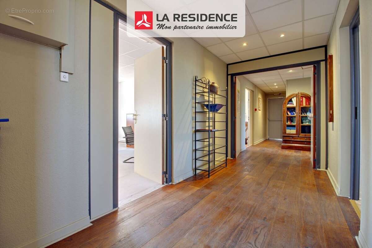 Commerce à LES MUREAUX