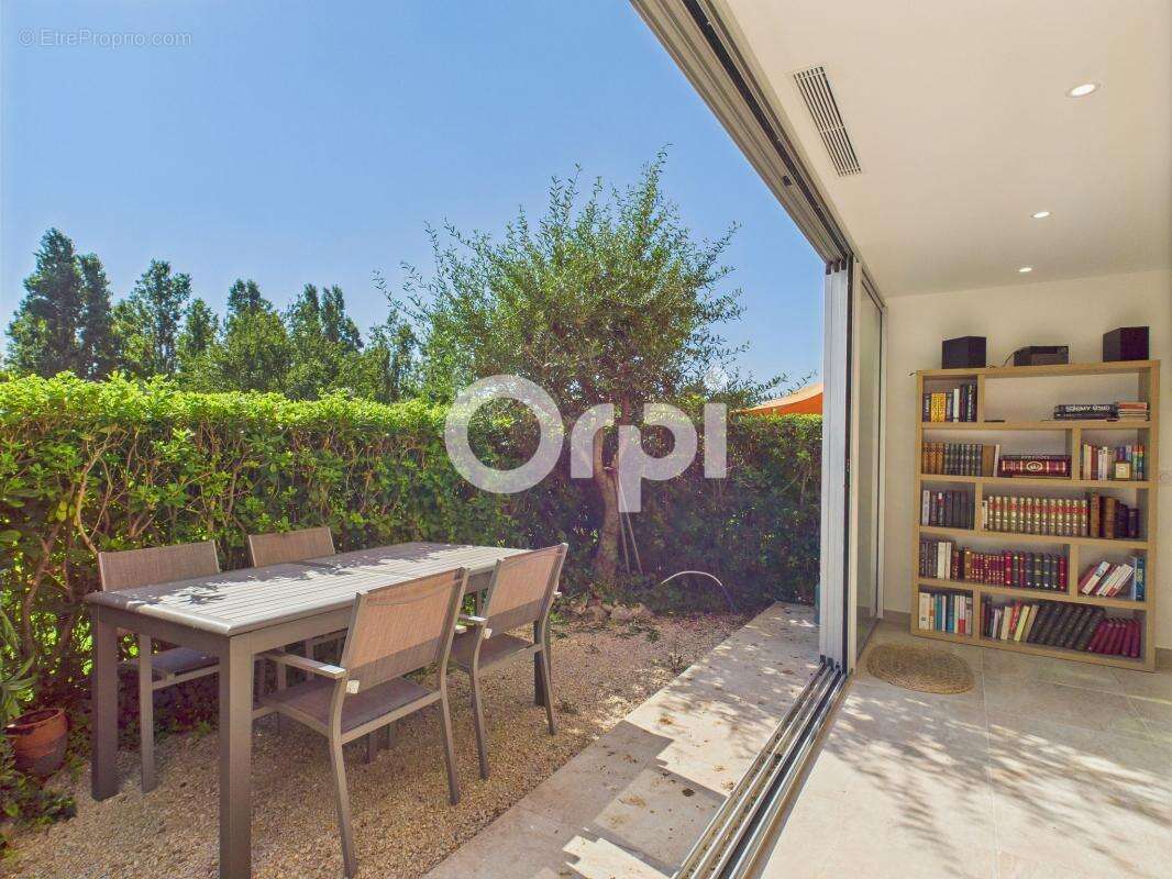 Appartement à MANDELIEU-LA-NAPOULE