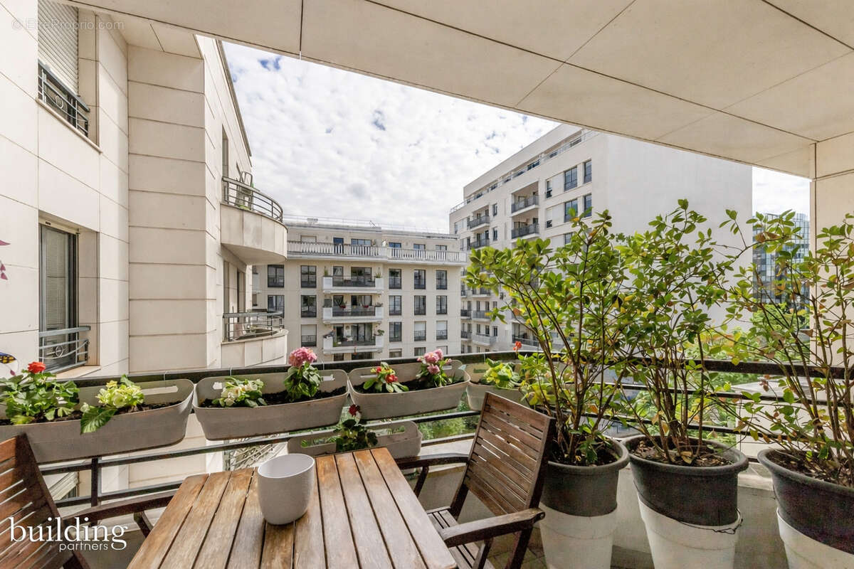Appartement à LEVALLOIS-PERRET