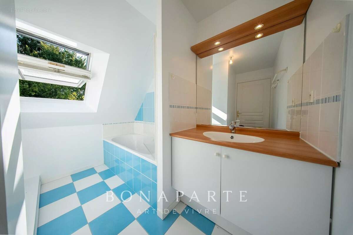 Golfe du morbihan, locmariaquer : maison 4 chambres, jardin paysagé de 975 m², le golfe à 300 m à pied - photo 18