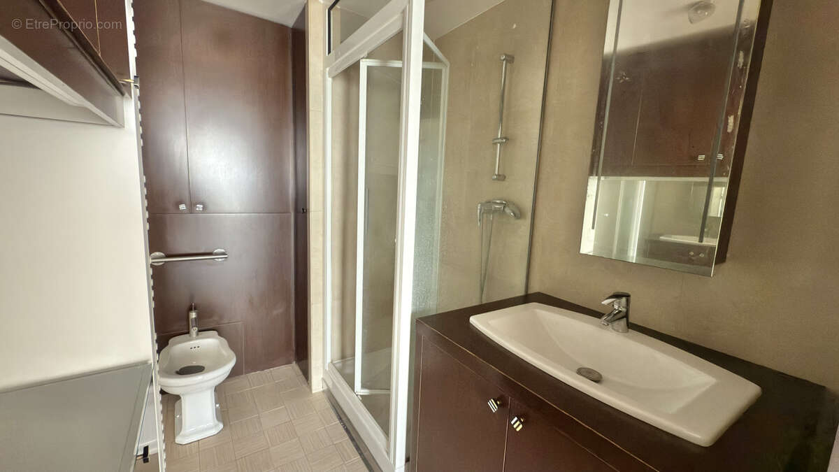 Appartement à ENGHIEN-LES-BAINS