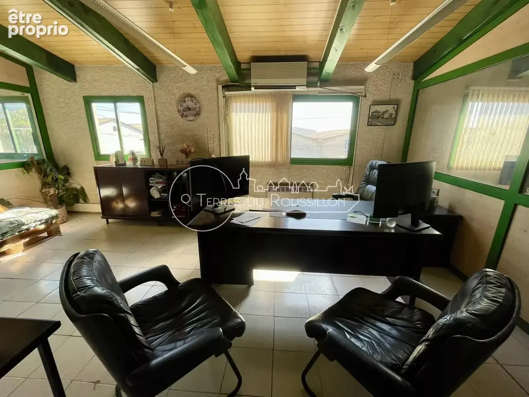 Entrepot spacieux 1531 m2 avec chambres froides polygone nord - photo 7