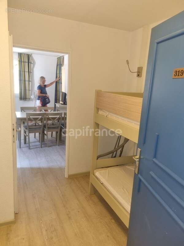 Appartement à vendre 2 pièces SAINT RAPHAEL (83), 2 piscines, golf, gardien, snack, aire de jeux pour enfants !! - photo 13