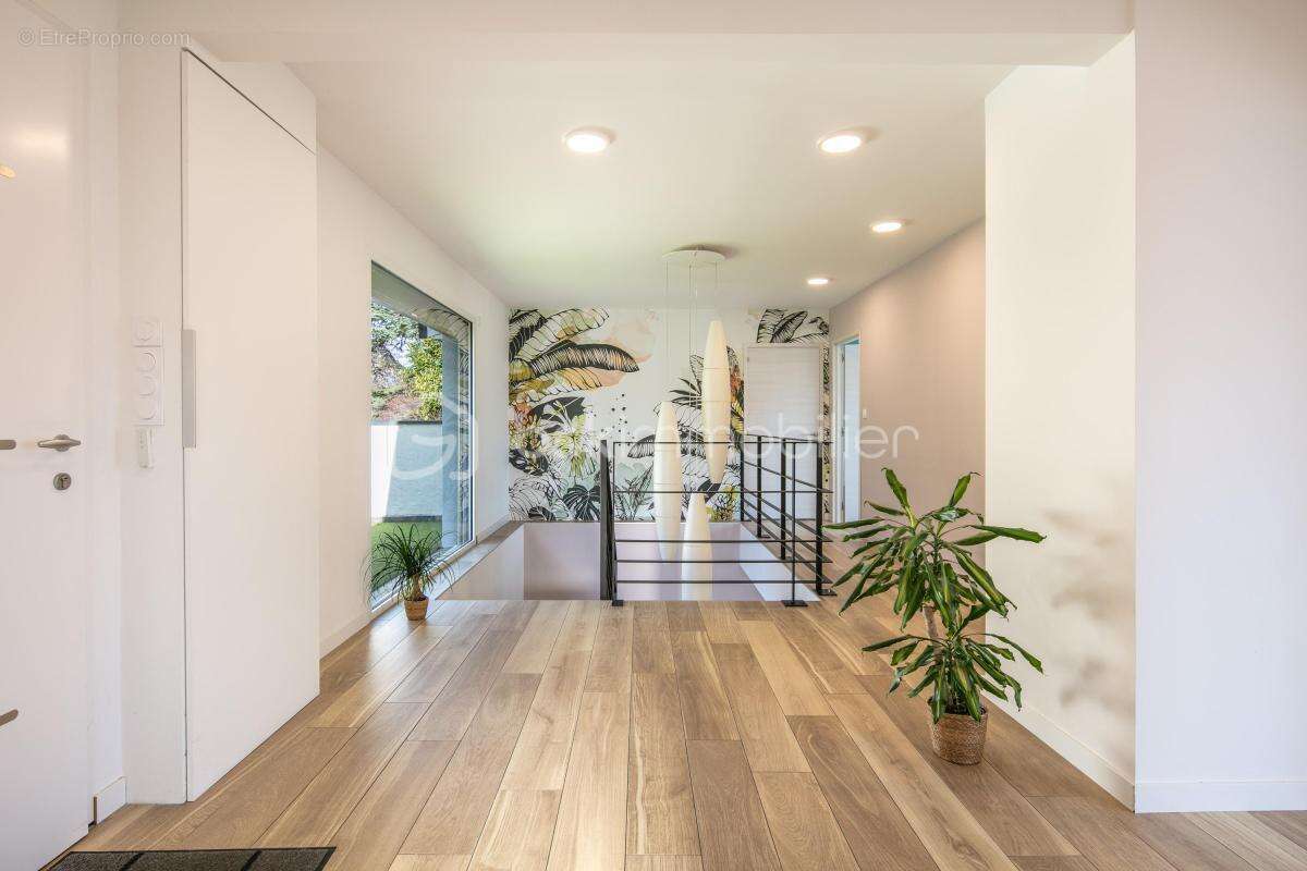 Maison à VARCES-ALLIERES-ET-RISSET