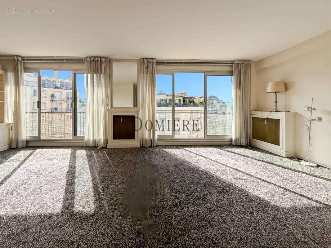 Etage élevé, beau 5 pièces baigné de soleil - photo 16