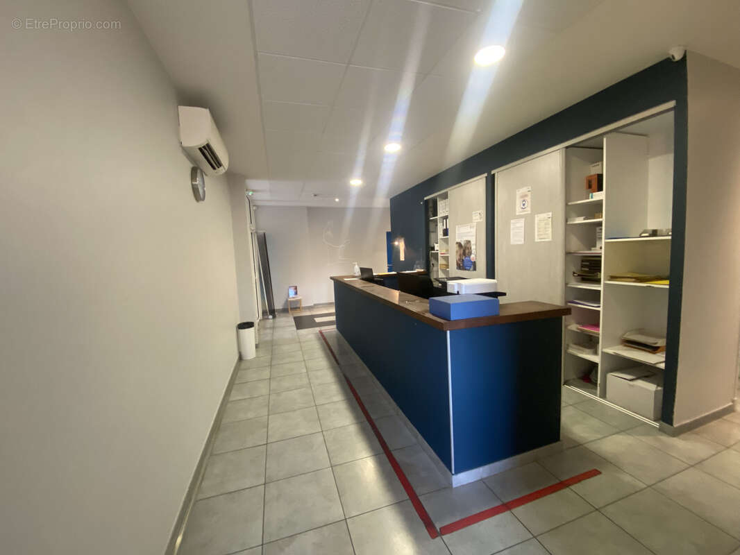 Commerce à CARCASSONNE