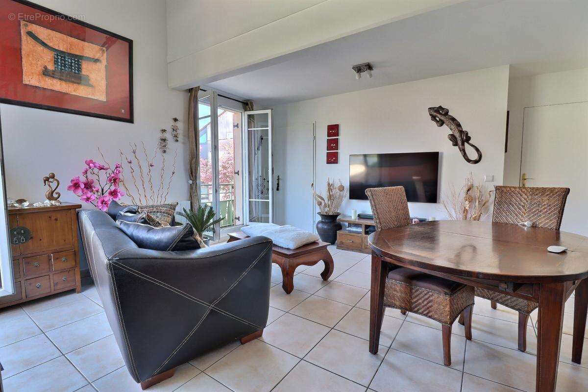 Appartement à CHESSY