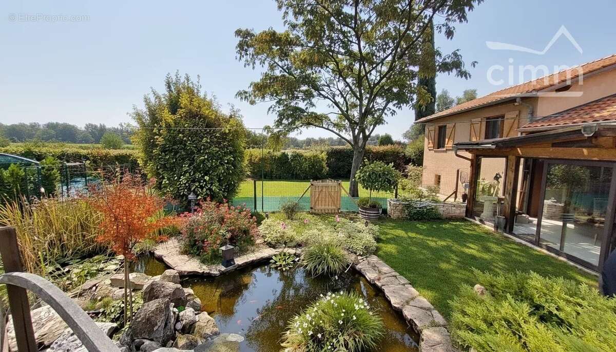 Maison à VAULX-EN-VELIN