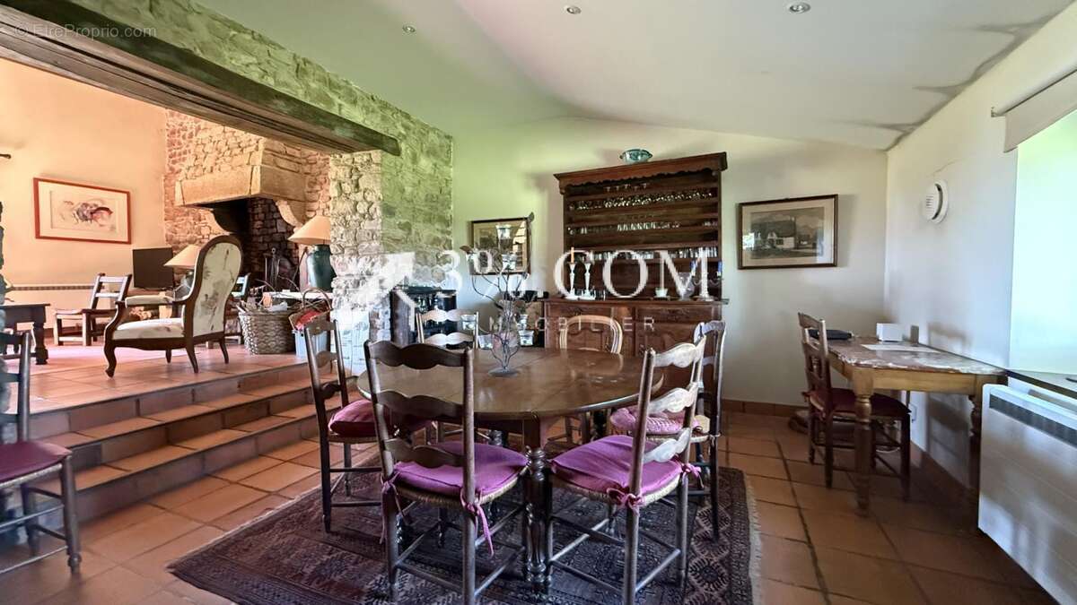 Maison à PLOUGOUMELEN