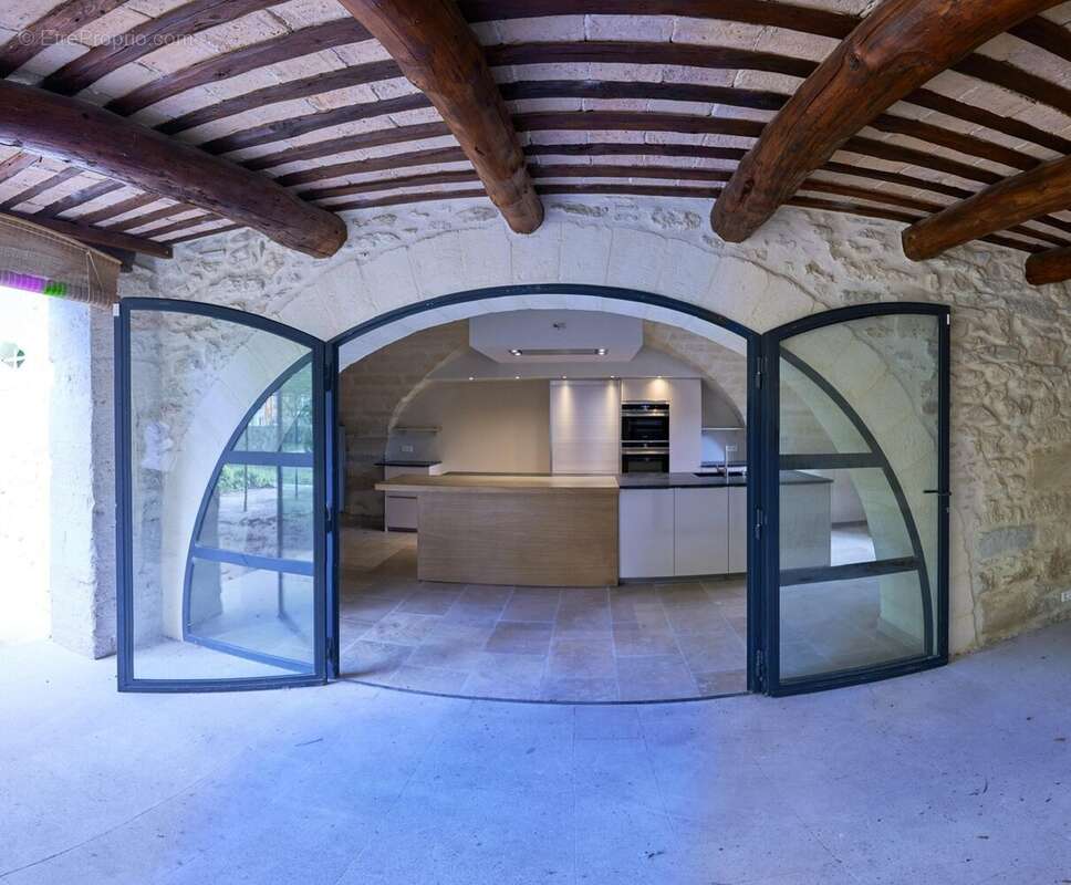Maison à UZES