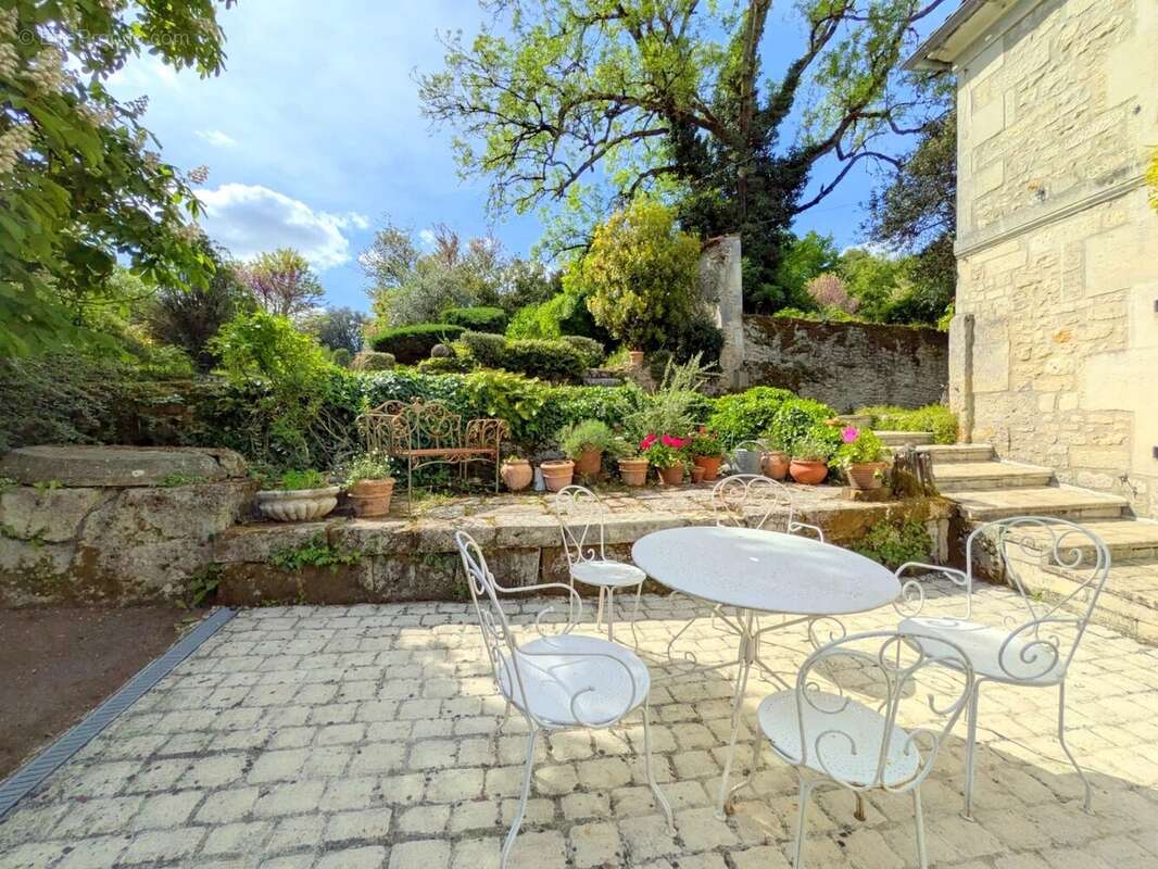 Maison à COGNAC