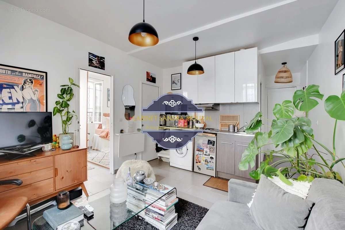 Appartement à PARIS-11E