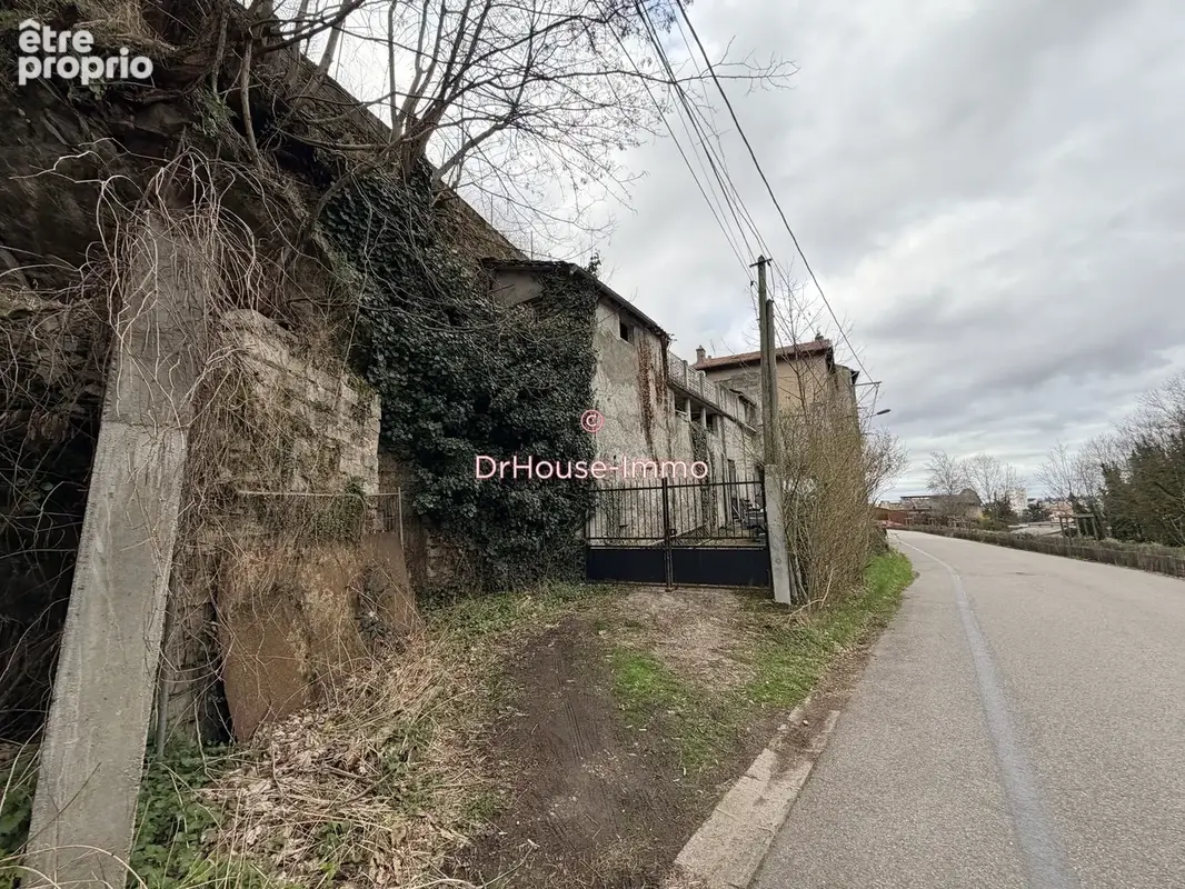 Maison 9 pièces 261 m² à vendre à Saint-Etienne (42100) - photo 4