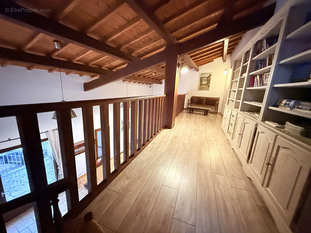 Maison à MANDAGOUT