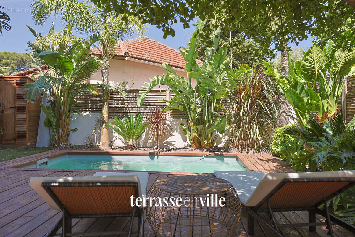 Exclusivite - toulon - cap brun - maison t 5 - 163 m2 - piscine - jardin - proximite  immediate des ecoles - photo 4