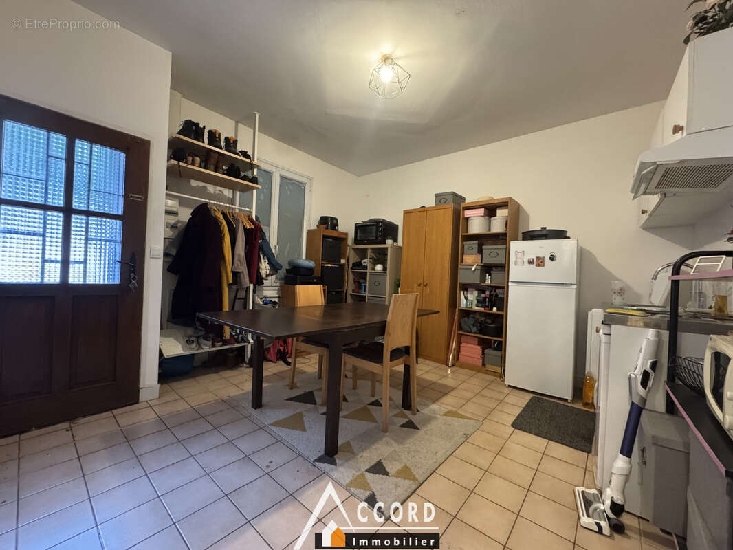 Appartement à SARTROUVILLE
